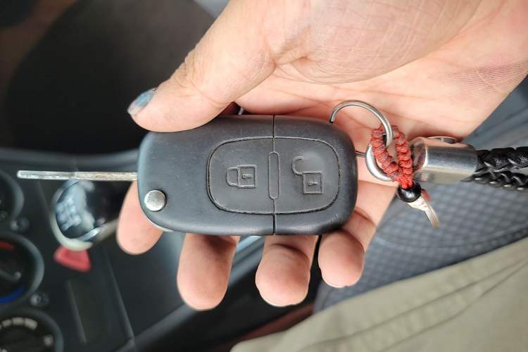 Used Dongfeng Aeolus S30 2014 1.6L Manual Gratitude Edition CNG Vehicle Key