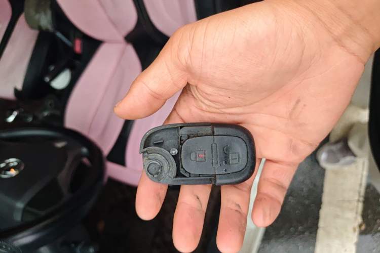 Used Dongfeng Aeolus S30 2014 1.5L Manual Gratitude Edition Vehicle Key
