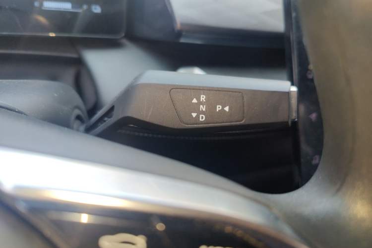 Used Dongfeng Aeolus SKY EV01 2023 445km PRO Gear Lever