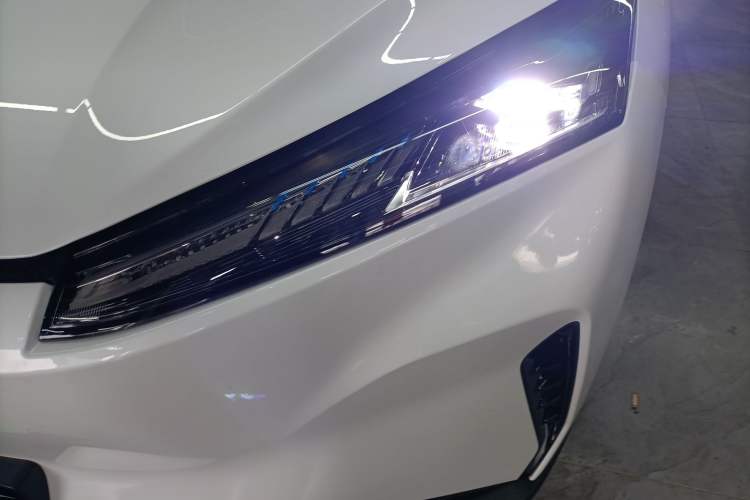 Used Dongfeng Aeolus SKY EV01 2023 445km PRO Left Front Headlight