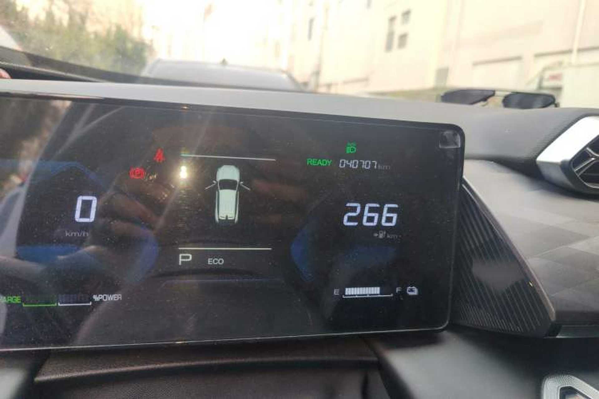 Used Dongfeng Aeolus SKY EV01 2023 445km PRO Odometer Close Up