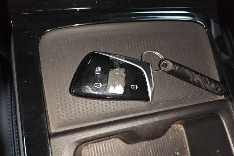 Used Dongfeng Aeolus SKY EV01 2023 445km PRO Vehicle Key