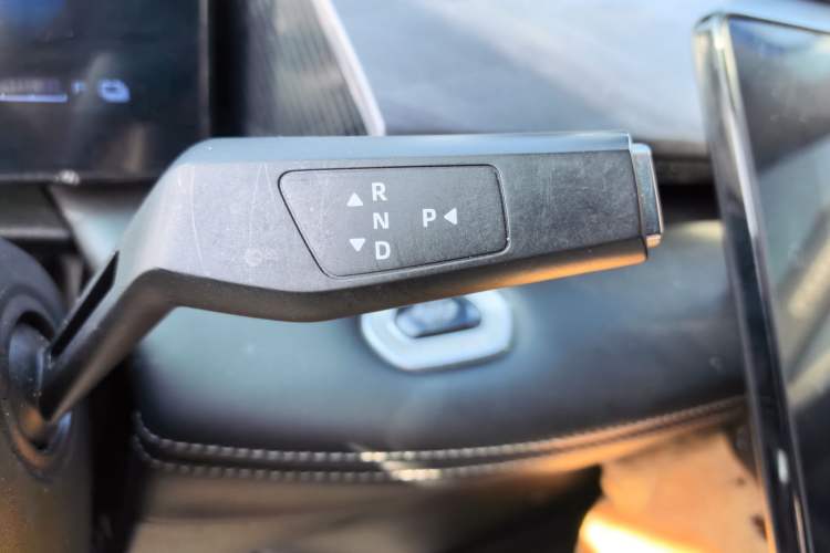 Used Dongfeng Aeolus SKY EV01 2024 530km PRO Gear Lever