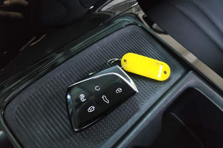 Used Dongfeng Aeolus SKY EV01 2024 530km PRO Vehicle Key