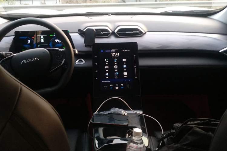 Used Dongfeng Aeolus SKY EV01 2024 530km PRO Center Console