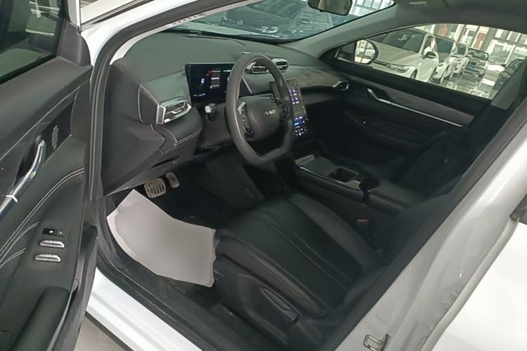 Used Dongfeng Aeolus SKY EV01 2024 530km PRO Driver Seat