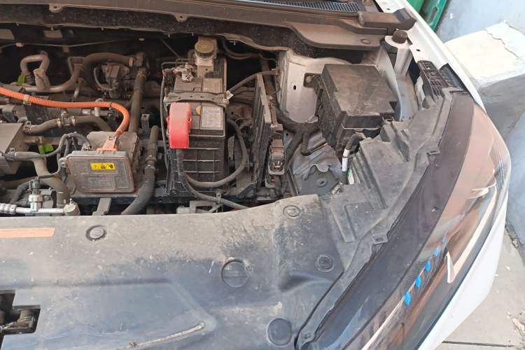 Used Dongfeng Aeolus SKY EV01 2024 530km PRO Engine Bay Left