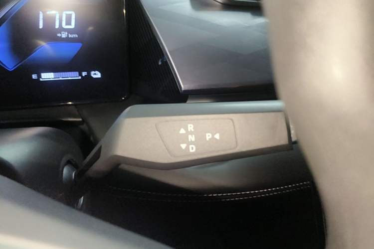 Used Dongfeng Aeolus SKY EV01 2024 530km PRO Gear Lever
