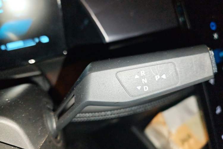 Used Dongfeng Aeolus SKY EV01 2024 530km PRO Gear Lever