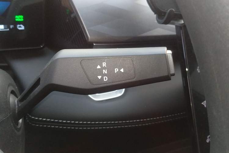 Used Dongfeng Aeolus SKY EV01 2024 530km PRO Gear Lever