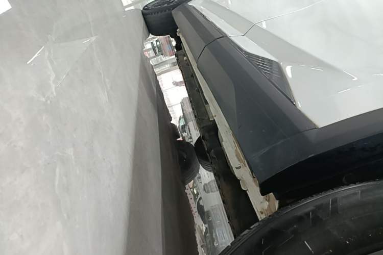 Used Dongfeng Aeolus SKY EV01 2024 530km PRO Left Side Sill