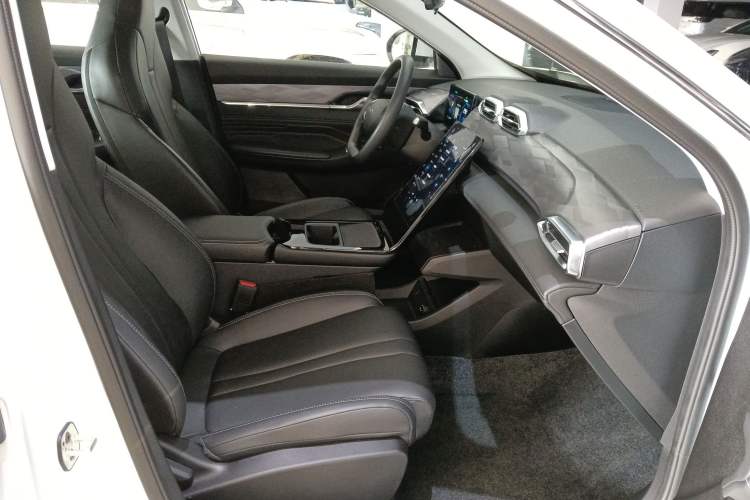 Used Dongfeng Aeolus SKY EV01 2024 530km PRO Right Front Seat