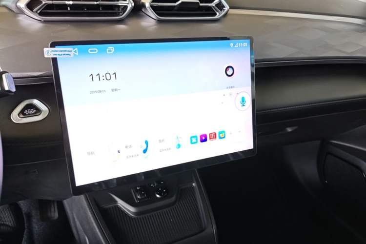Used Dongfeng Aeolus SKY EV01 2025 530 km AIR Elite Edition Audio And AC Panel