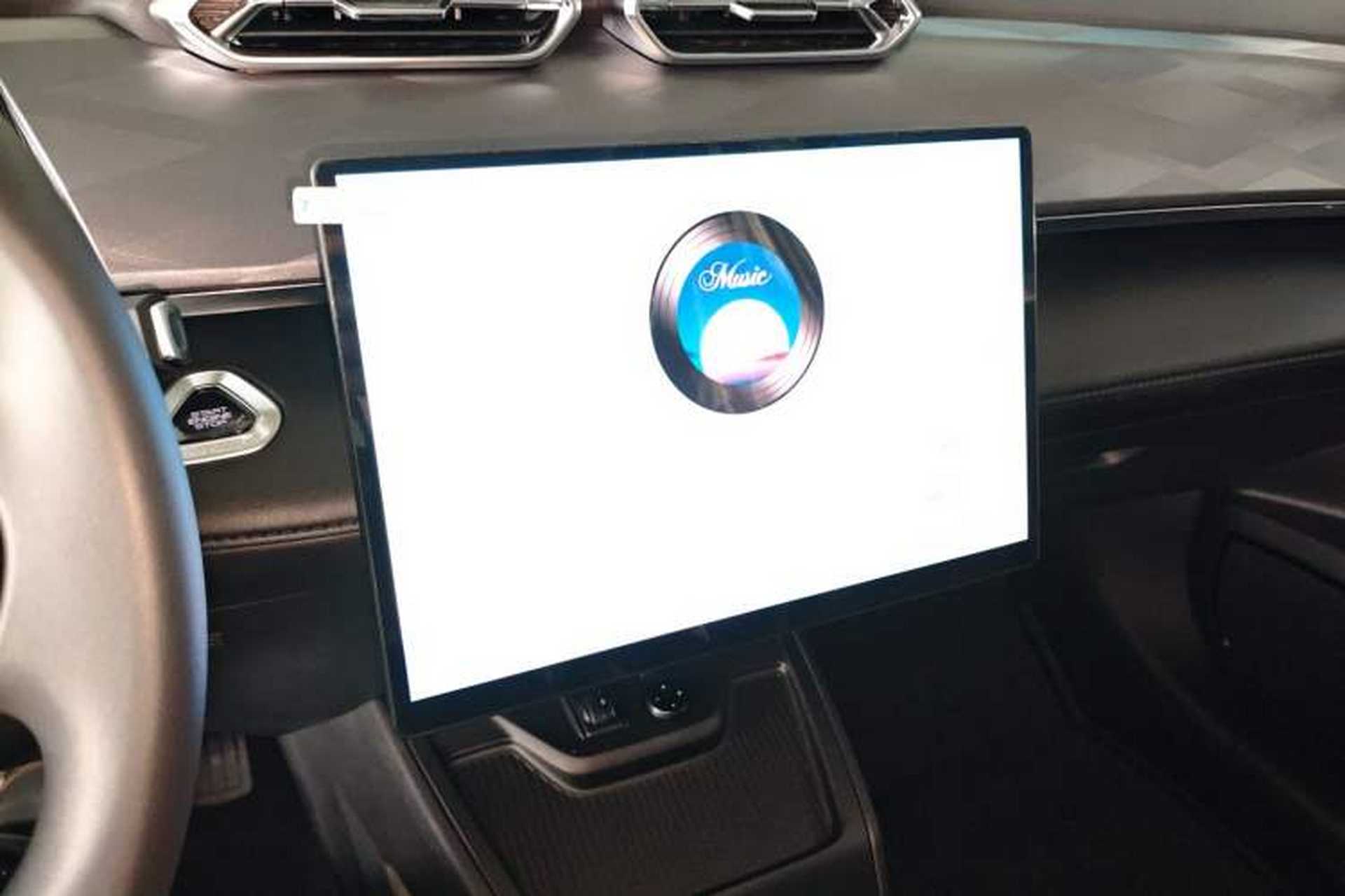 Used Dongfeng Aeolus SKY EV01 2025 530 km AIR Elite Edition Audio And AC Panel