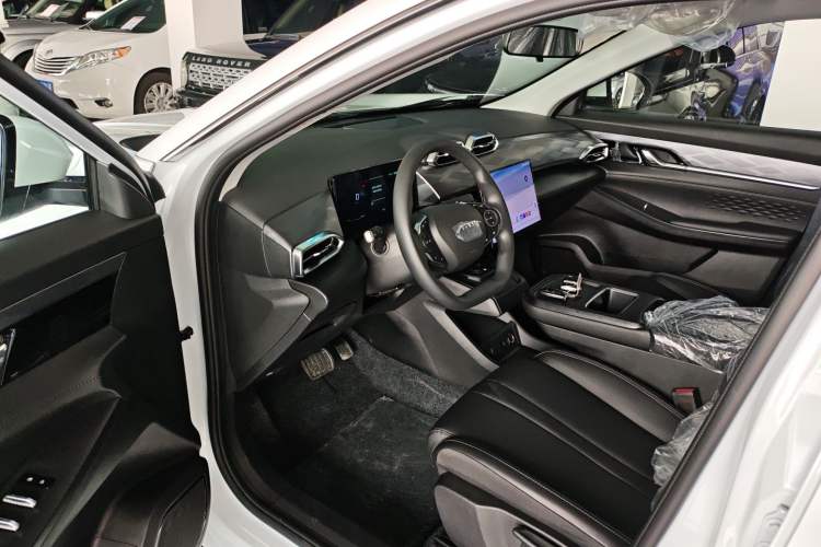 Used Dongfeng Aeolus SKY EV01 2025 530 km AIR Elite Edition Driver Seat