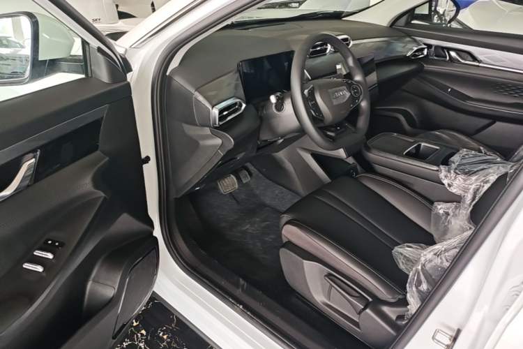 Used Dongfeng Aeolus SKY EV01 2025 530 km AIR Elite Edition Driver Seat