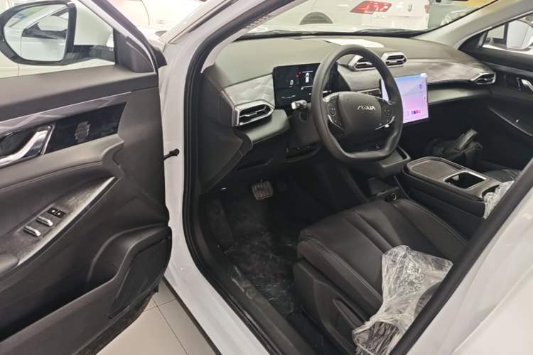 Used Dongfeng Aeolus SKY EV01 2025 530 km AIR Elite Edition Driver Seat