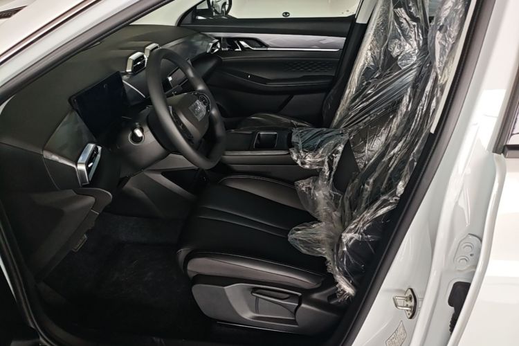 Used Dongfeng Aeolus SKY EV01 2025 530 km AIR Elite Edition Driver Seat