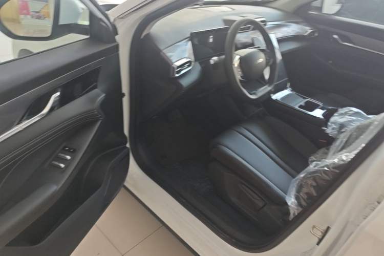 Used Dongfeng Aeolus SKY EV01 2025 530 km AIR Elite Edition Driver Seat