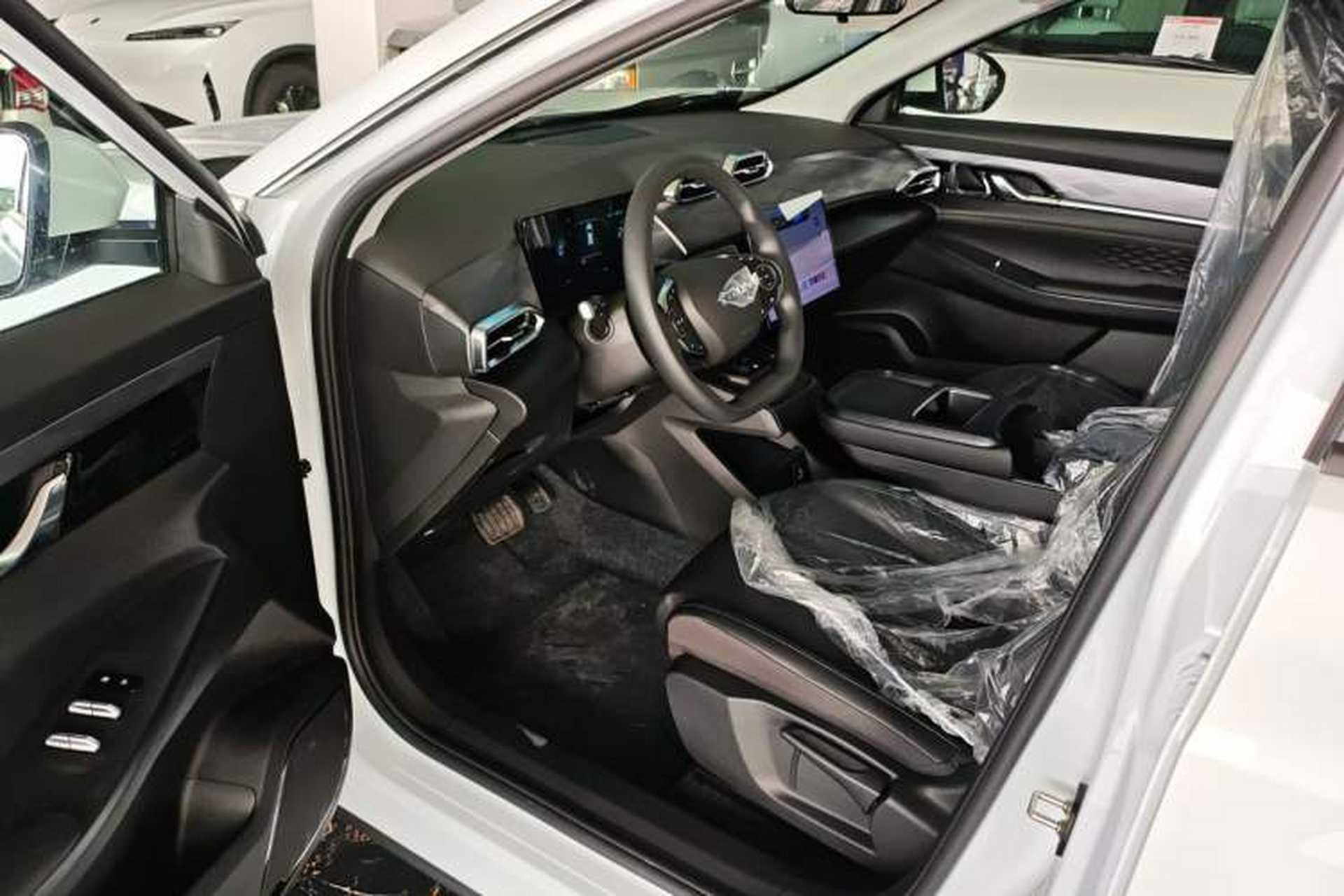 Used Dongfeng Aeolus SKY EV01 2025 530 km AIR Elite Edition Driver Seat