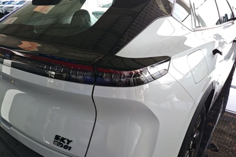 Used Dongfeng Aeolus SKY EV01 2025 530 km AIR Elite Edition Exterior 3