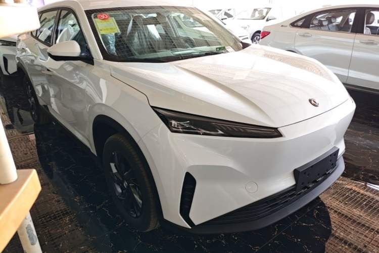 Used Dongfeng Aeolus SKY EV01 2025 530 km AIR Elite Edition Front Right 45 Deg