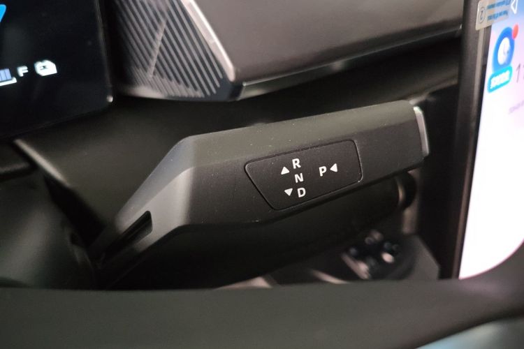 Used Dongfeng Aeolus SKY EV01 2025 530 km AIR Elite Edition Gear Lever