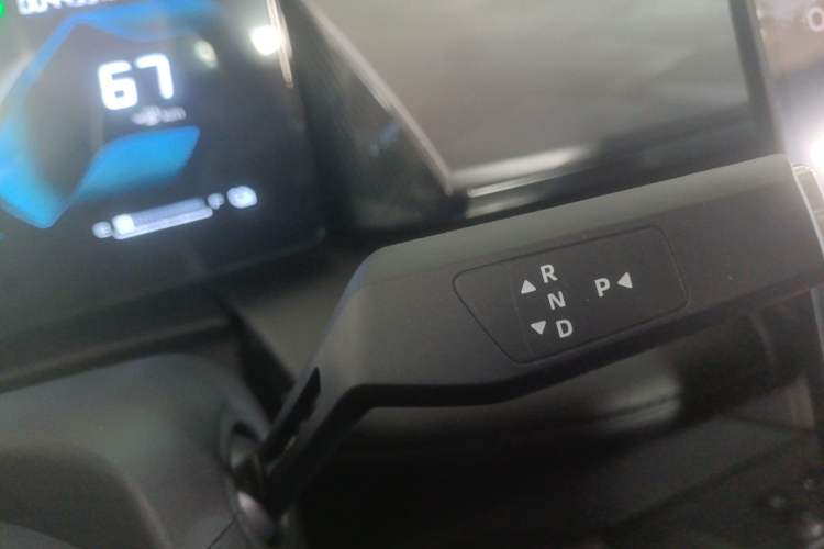 Used Dongfeng Aeolus SKY EV01 2025 530 km AIR Elite Edition Gear Lever