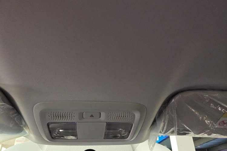 Used Dongfeng Aeolus SKY EV01 2025 530 km AIR Elite Edition Headliner