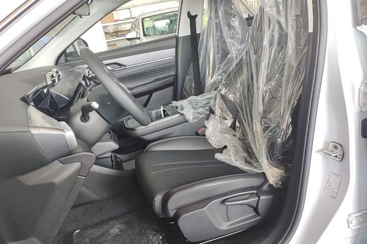 Used Dongfeng Aeolus SKY EV01 2025 530 km AIR Elite Edition Left Front Seat