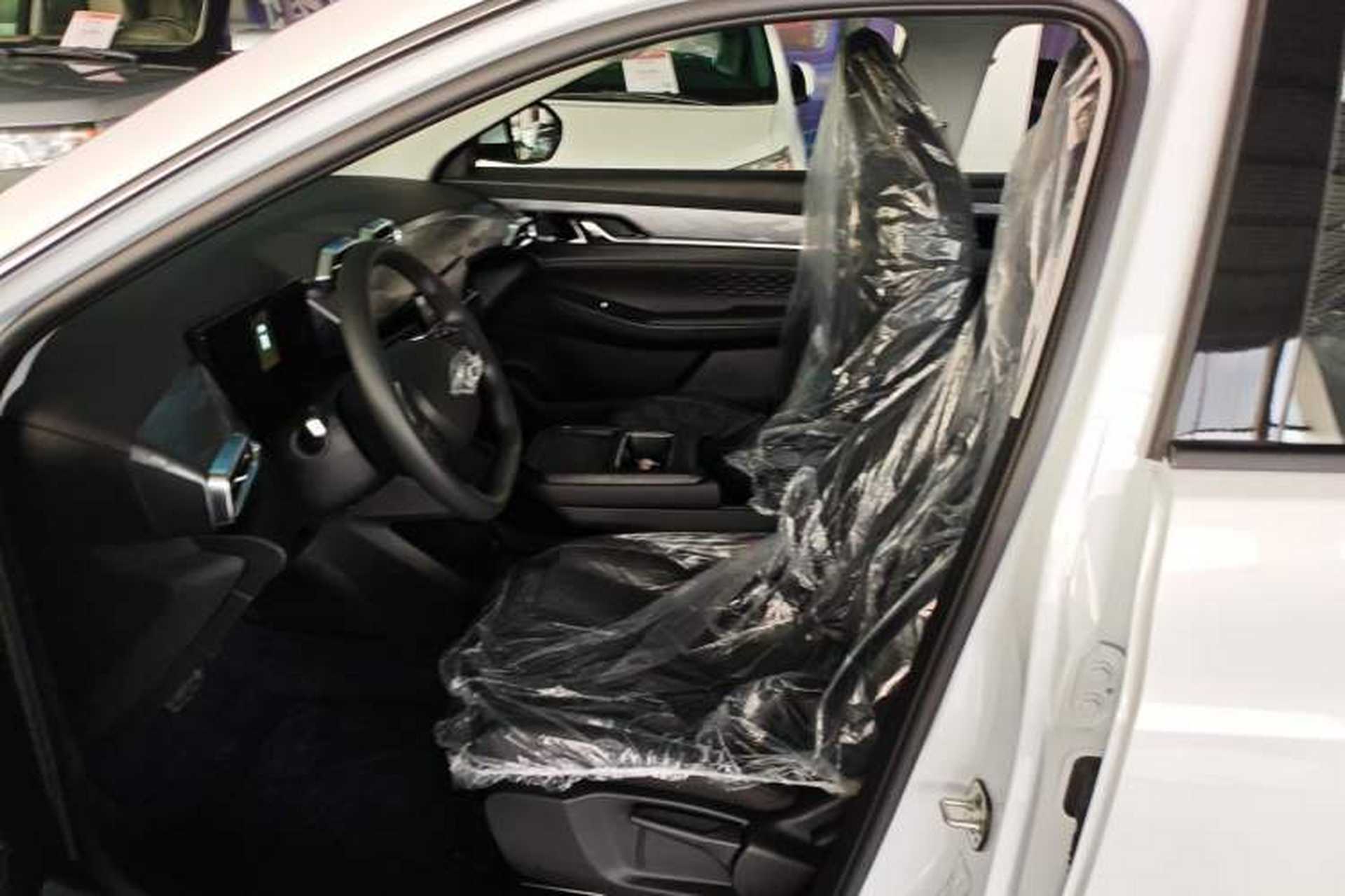 Used Dongfeng Aeolus SKY EV01 2025 530 km AIR Elite Edition Left Front Seat