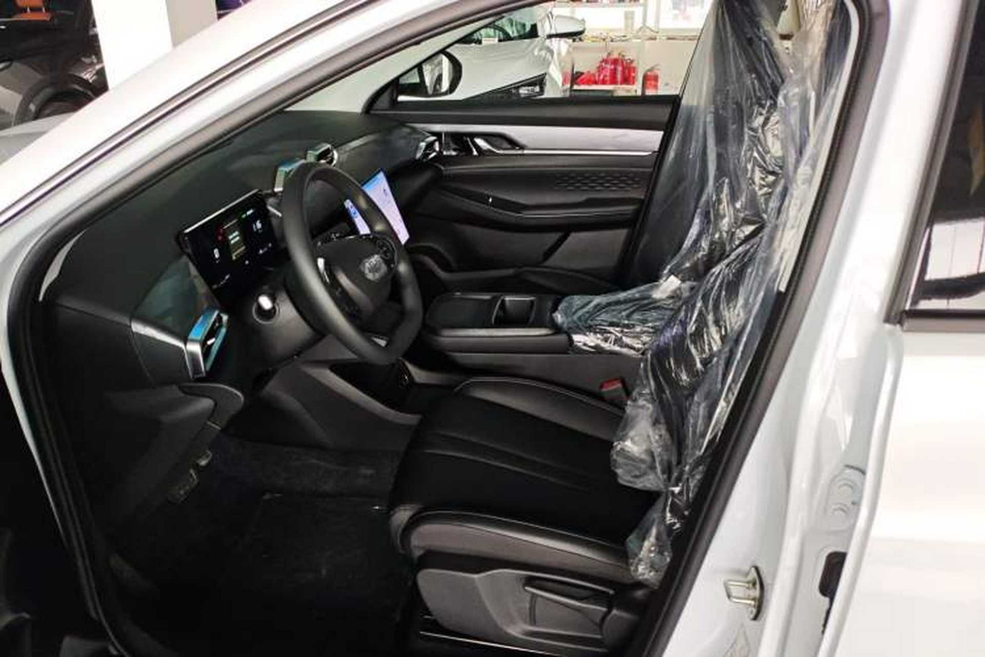 Used Dongfeng Aeolus SKY EV01 2025 530 km AIR Elite Edition Left Front Seat