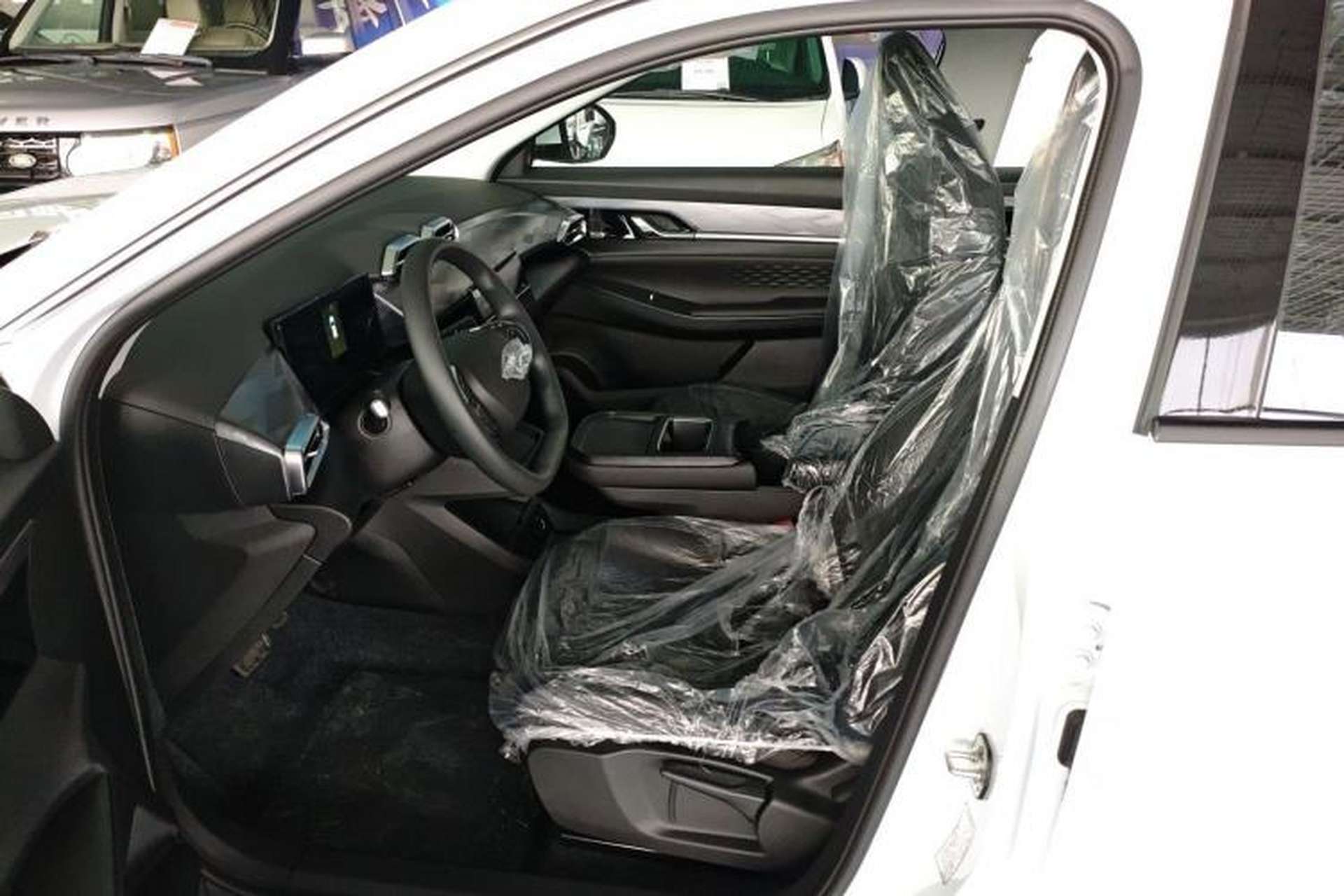 Used Dongfeng Aeolus SKY EV01 2025 530 km AIR Elite Edition Left Front Seat