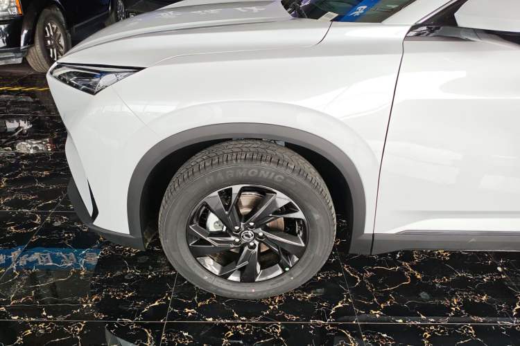 Used Dongfeng Aeolus SKY EV01 2025 530 km AIR Elite Edition Left Front Wheel Hub