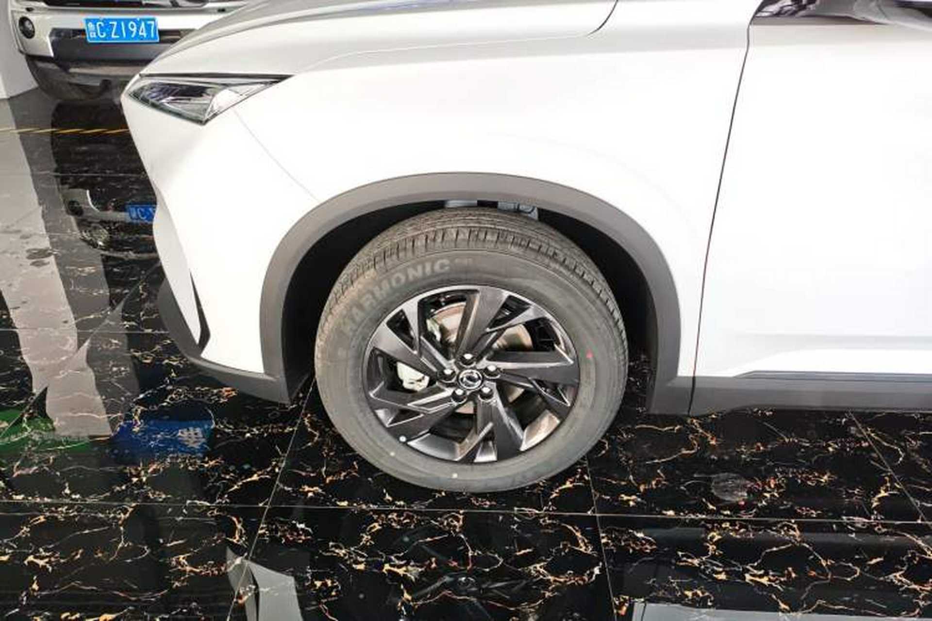 Used Dongfeng Aeolus SKY EV01 2025 530 km AIR Elite Edition Left Front Wheel Hub