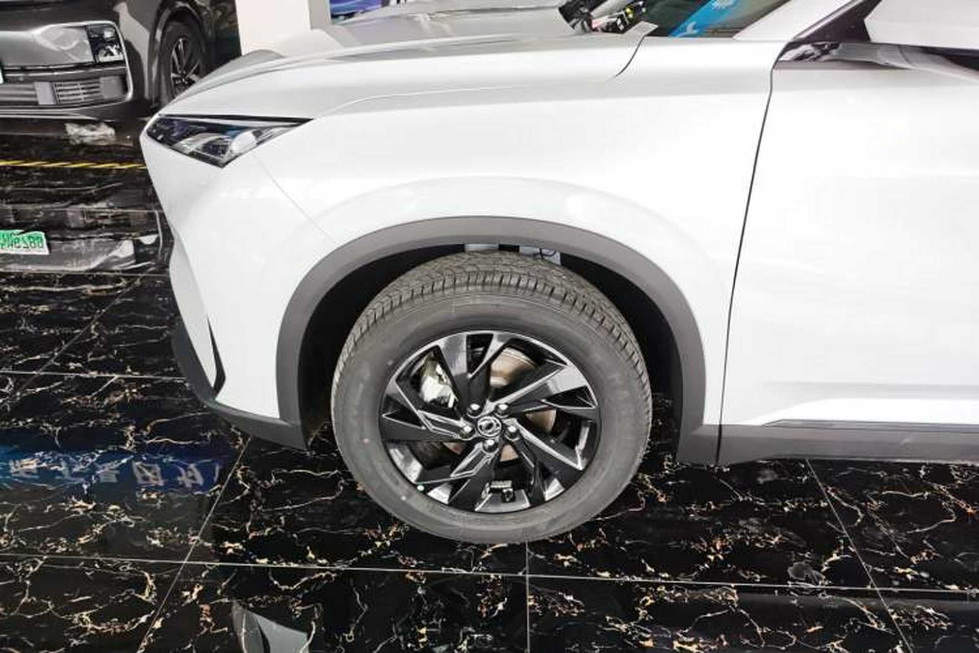 Used Dongfeng Aeolus SKY EV01 2025 530 km AIR Elite Edition Left Front Wheel Hub