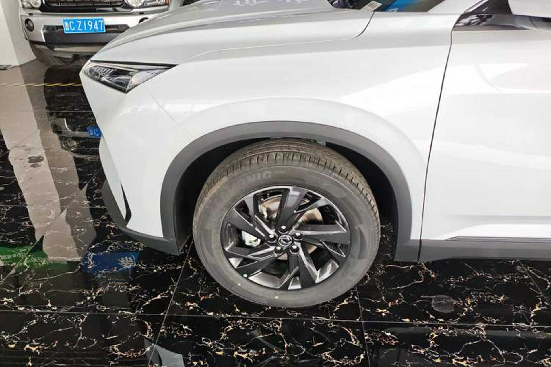 Used Dongfeng Aeolus SKY EV01 2025 530 km AIR Elite Edition Left Front Wheel Hub