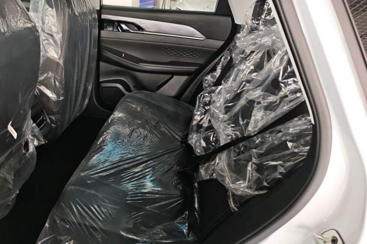 Used Dongfeng Aeolus SKY EV01 2025 530 km AIR Elite Edition Left Rear Seat