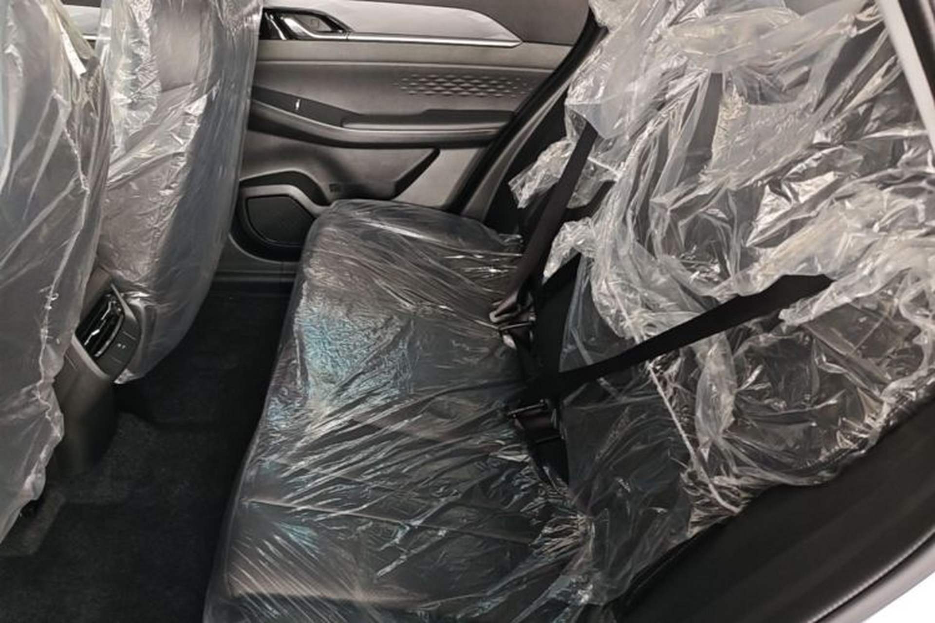 Used Dongfeng Aeolus SKY EV01 2025 530 km AIR Elite Edition Left Rear Seat