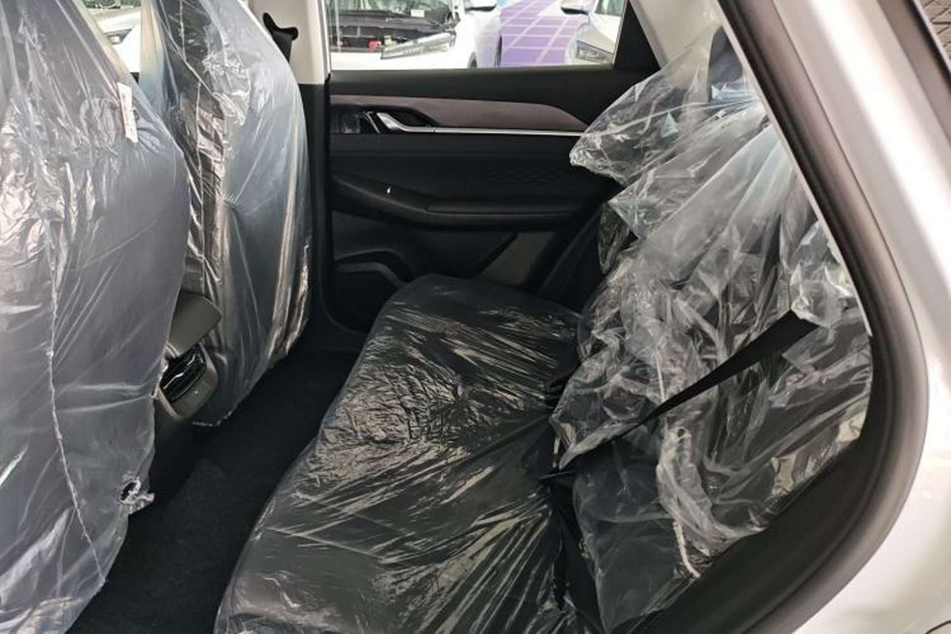 Used Dongfeng Aeolus SKY EV01 2025 530 km AIR Elite Edition Left Rear Seat