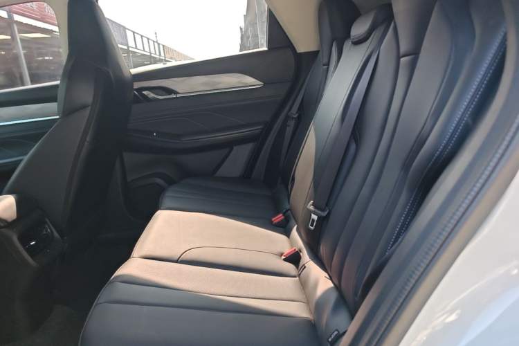 Used Dongfeng Aeolus SKY EV01 2025 530 km PRO Elite Executive Version Left Rear Seat