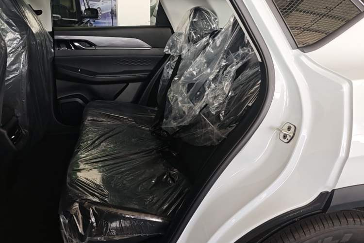 Used Dongfeng Aeolus SKY EV01 2025 530km AIR Left Rear Seat