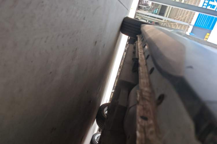 Used Dongfeng Aeolus SKY EV01 2025 530 km PRO Elite Executive Version Left Side Sill