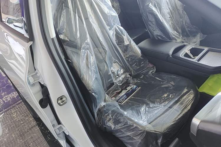 Used Dongfeng Aeolus SKY EV01 2025 530 km AIR Elite Edition Right Front Seat