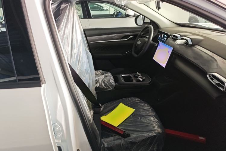 Used Dongfeng Aeolus SKY EV01 2025 530 km AIR Elite Edition Right Front Seat