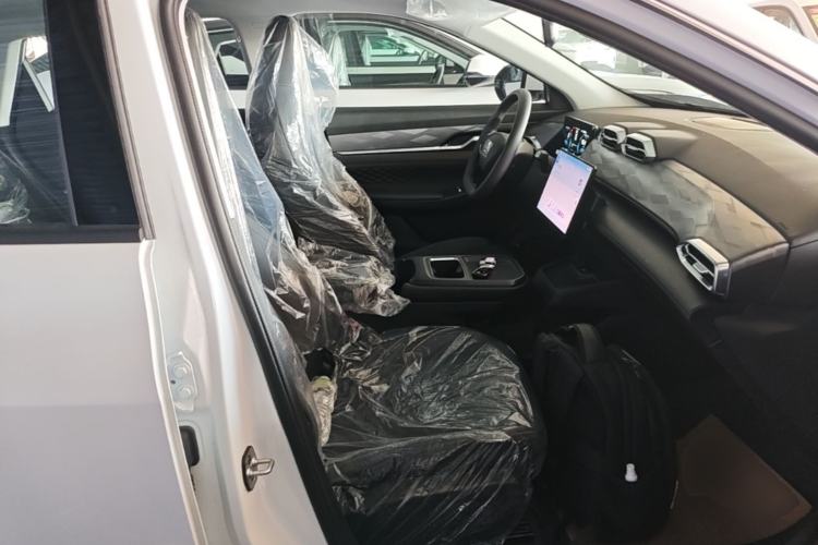 Used Dongfeng Aeolus SKY EV01 2025 530 km AIR Elite Edition Right Front Seat