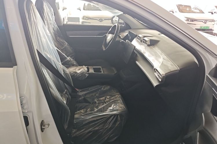 Used Dongfeng Aeolus SKY EV01 2025 530 km AIR Elite Edition Right Front Seat