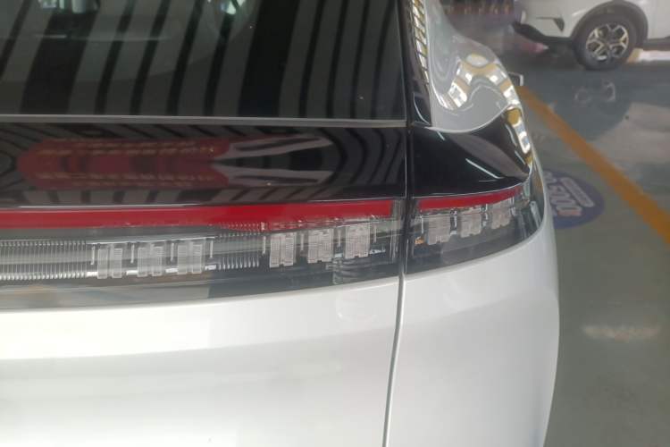 Used Dongfeng Aeolus SKY EV01 2025 530 km AIR Elite Edition Right Rear Taillight