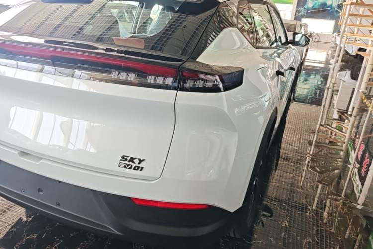 Used Dongfeng Aeolus SKY EV01 2025 530km AIR Right Rear Taillight