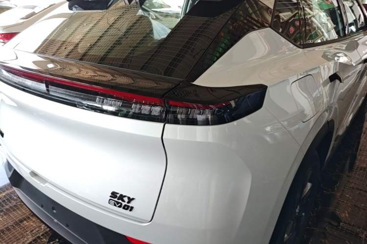 Used Dongfeng Aeolus SKY EV01 2025 530 km AIR Elite Edition Right Rear Taillight